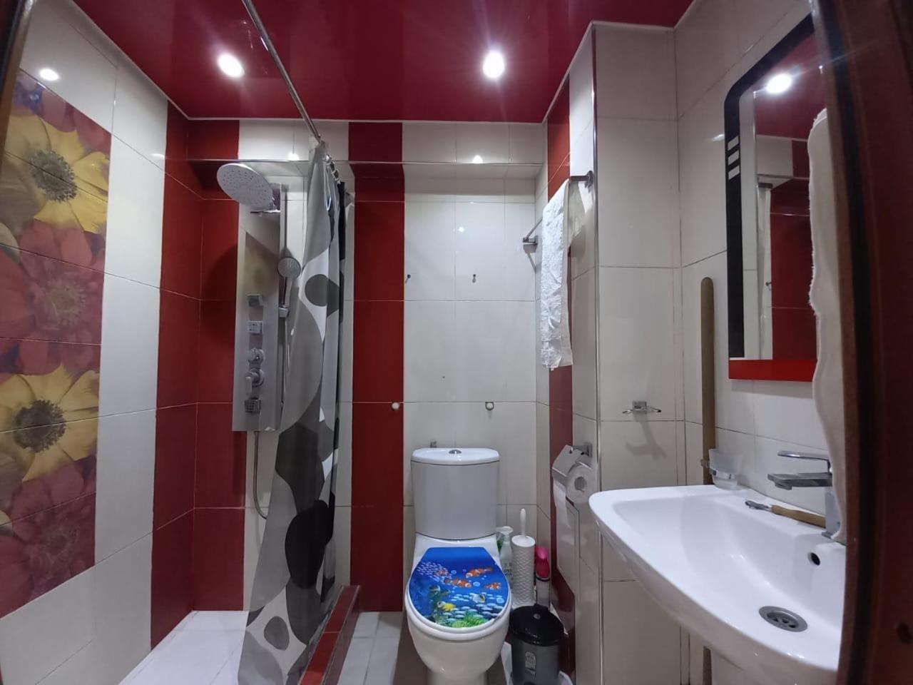 Gevorg'S Appartment Yerevan Bagian luar foto